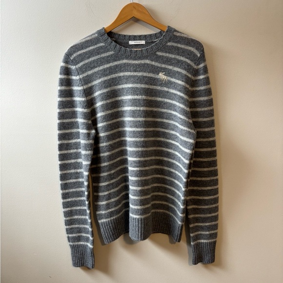 Abercrombie & Fitch Sweaters - Abercrombie & Fitch Wool Sweater
